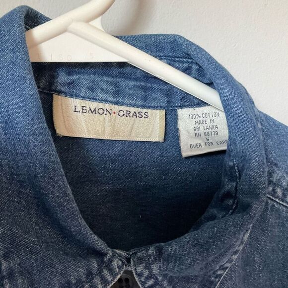 Lemongrass Denim Button Up, Small. Coastal Cowgirl, Minimalist - Picture 9 of 11